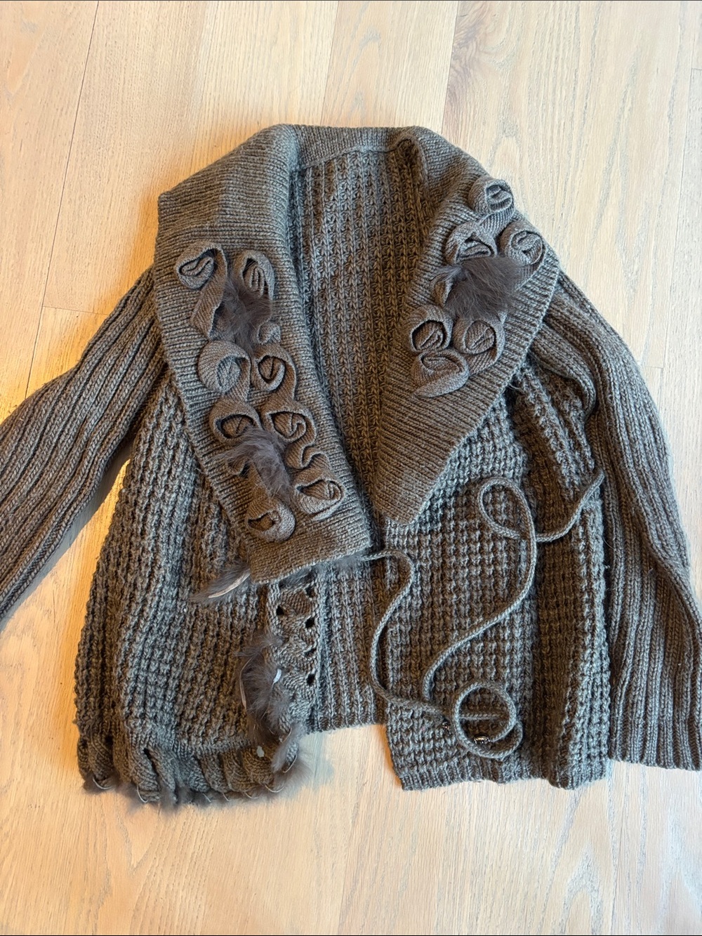 Cozy Knit Floral Open-Front Cardigan Sweater in Charcoal Gray